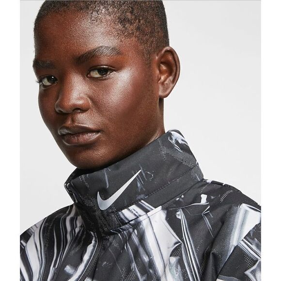 Nike | Full-Zip Running Jacket | Black - Picture 5 of 12